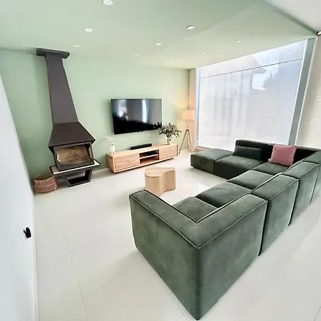 Holiday home Increible Con Piscina Muy Cerca De La Playa